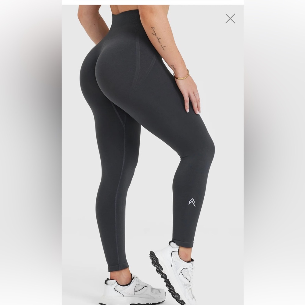 Oneractive Effortless Leggings Need them, NOT FORSALE